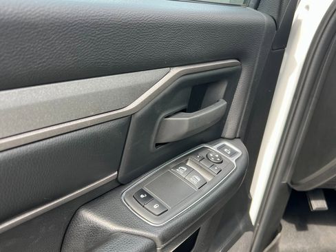 Used 2023 RAM 3500 Tradesman image 15