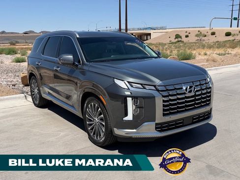 Used 2023 Hyundai Palisade Calligraphy FWD image 1