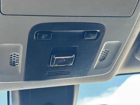 Certified 2021 Toyota Camry SE image 17