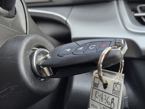 Used 2024 Chevrolet Trax RS image 23