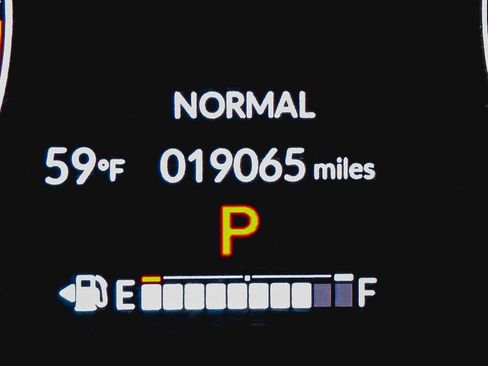 Certified 2024 Honda HR-V LX image 24