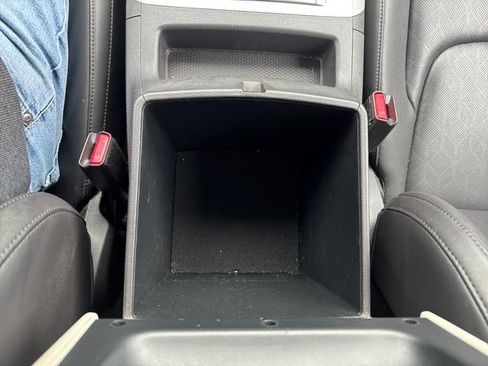 Used 2022 Kia Carnival LX FWD image 26