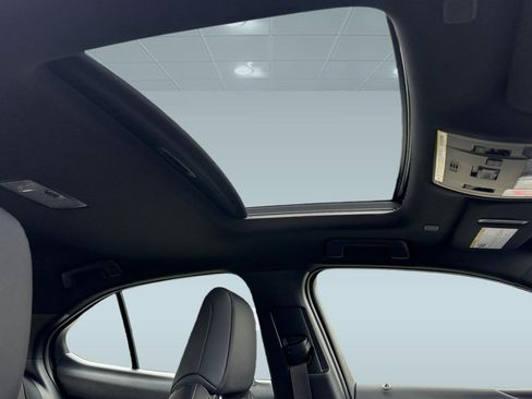 New 2026 Lexus UX 300h FWD image 13