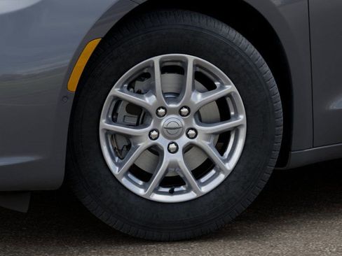 New 2025 Chrysler Pacifica Select image 10