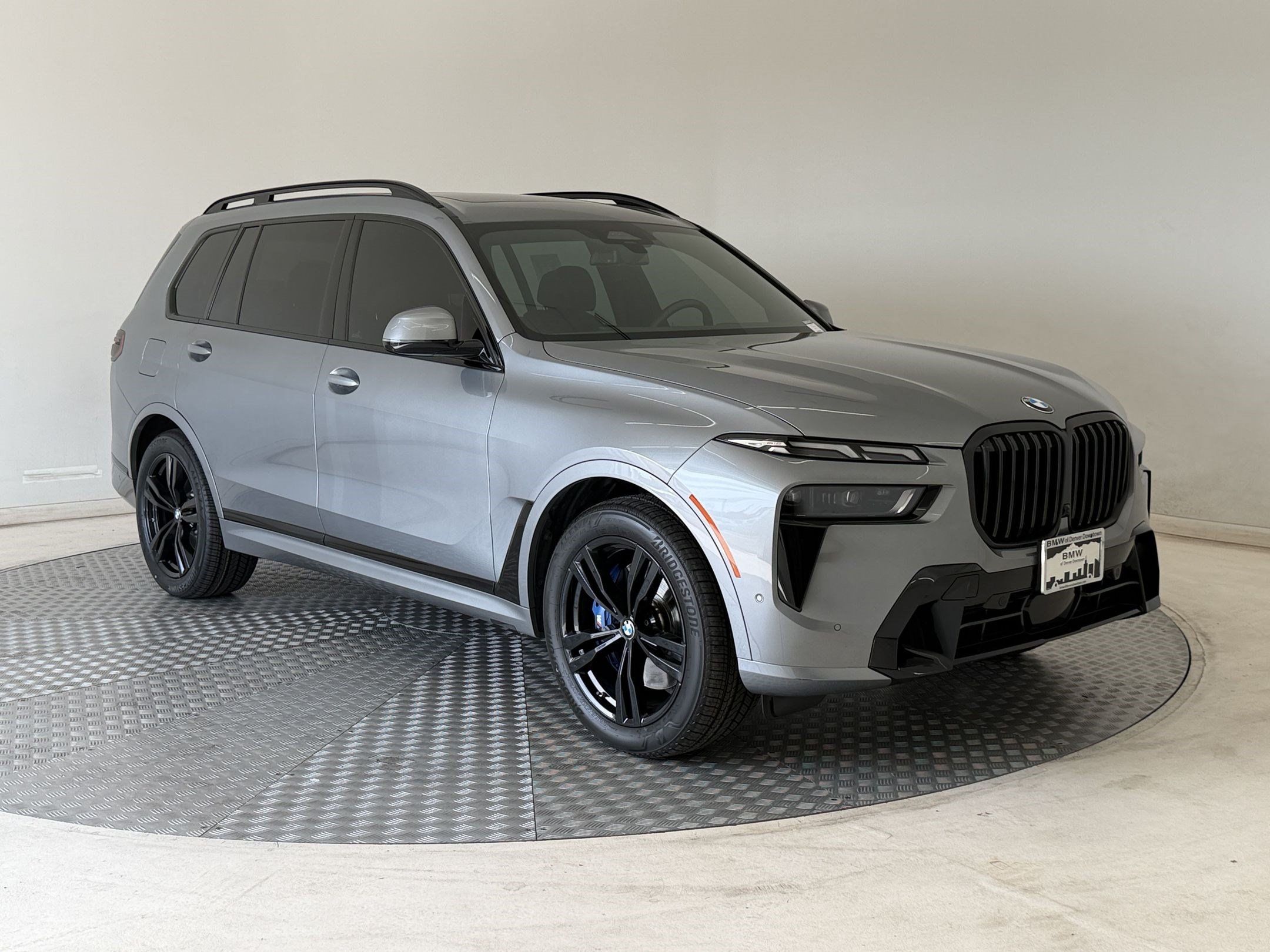 Used 2025 BMW X7 xDrive40i w/ M Sport Package AWD/4WD image 7