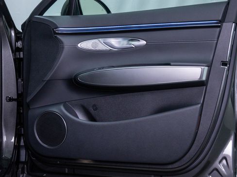 New 2026 Genesis GV70 2.5T Select image 10