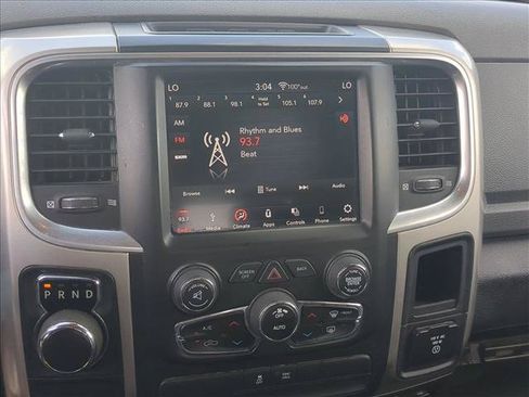 Used 2019 RAM 1500 Classic SLT w/ Luxury Group RWD image 12