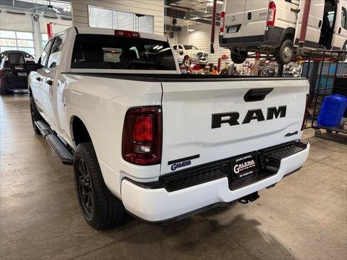 Certified 2025 RAM 2500 Big Horn AWD/4WD image 25