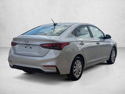 Used 2022 Hyundai Accent SEL image 5