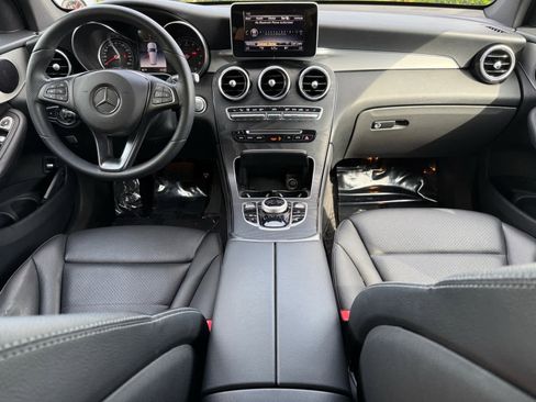Used 2019 Mercedes-Benz GLC 300 image 13