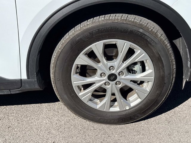 Used 2025 Ford Escape Active w/ Tech Pack #1 FWD image 9