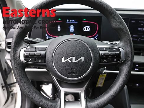 Used 2024 Kia Sportage LX FWD image 10
