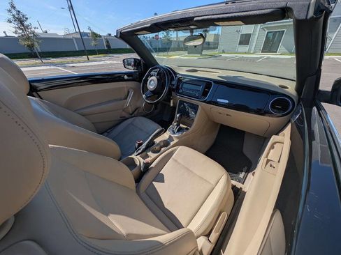 Used 2013 Volkswagen Beetle 2.5 image 23
