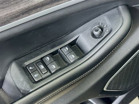 Used 2023 Jeep Grand Cherokee 30th Anniversary image 20