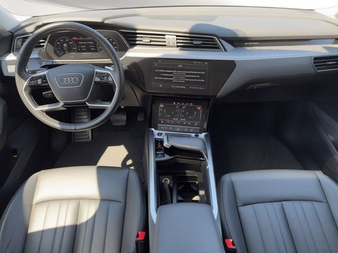Used 2021 Audi e-tron Premium w/ Convenience Plus Package image 19