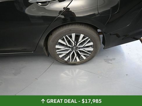 Used 2024 Nissan Altima 2.5 SV image 19