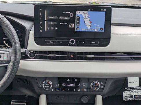 New 2026 Mitsubishi Outlander SEL FWD image 18