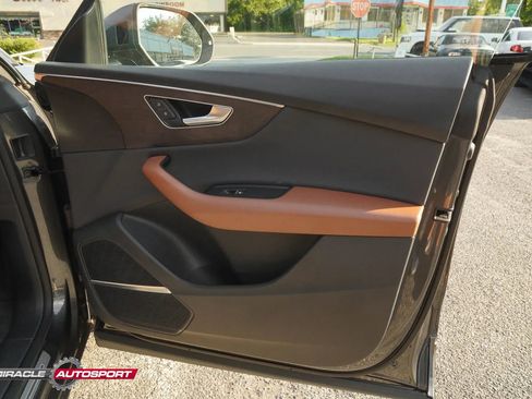 Used 2019 Audi Q8 Premium Plus w/ Premium Plus image 29