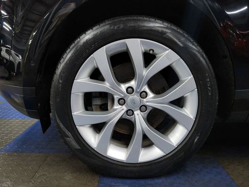 Used 2020 Land Rover Range Rover Evoque SE image 65