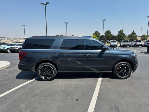 Certified 2022 Ford Expedition Max Limited AWD/4WD image 6