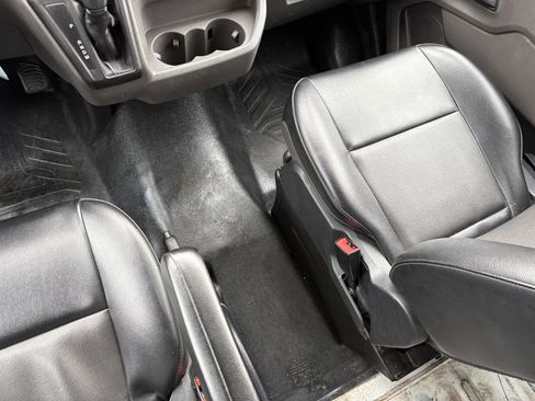 Used 2020 Ford Transit 250 Medium Roof image 15