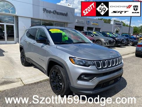 Used 2022 Jeep Compass Latitude AWD/4WD image 1