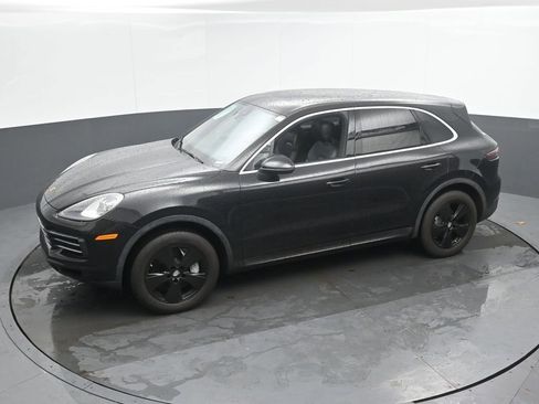 Used 2022 Porsche Cayenne image 37