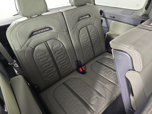 Used 2023 Rivian R1S Adventure AWD/4WD image 33