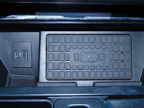 Certified 2023 Ford F150 Lariat image 32