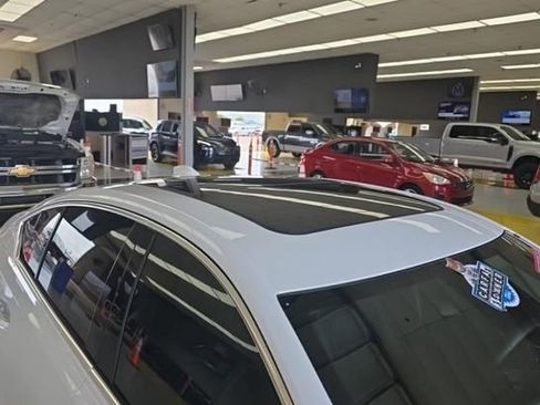 Used 2026 Cadillac CT5 Premium Luxury RWD image 3