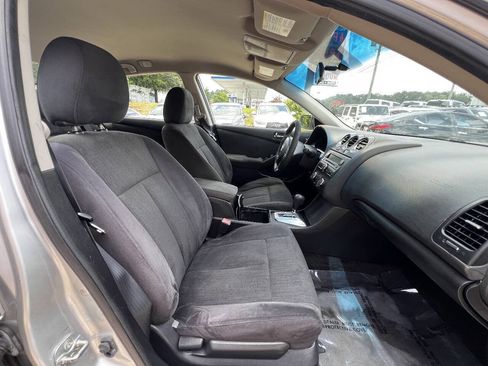 Used 2011 Nissan Altima 2.5 S FWD image 13