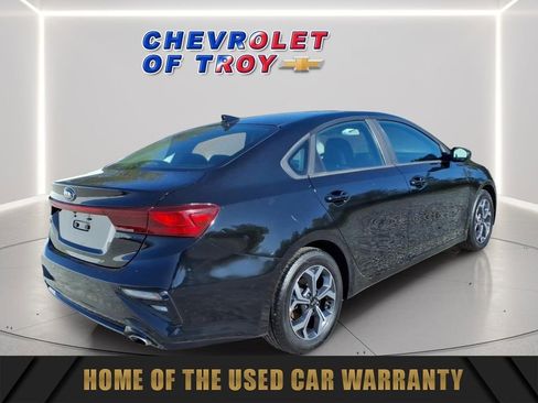 Used 2019 Kia Forte LXS FWD image 9