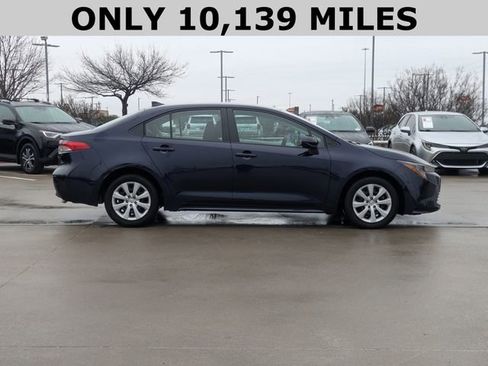 Used 2025 Toyota Corolla LE image 4