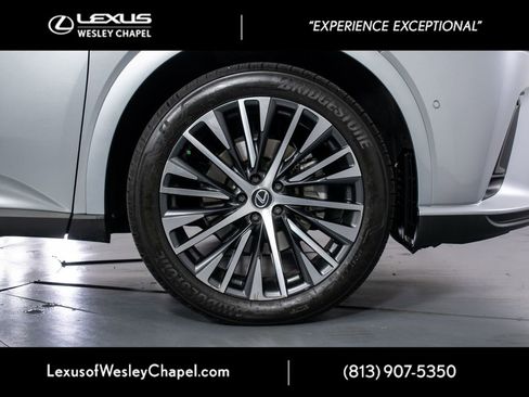 Used 2024 Lexus RX 350 Premium Plus w/ Convenience Package FWD image 5