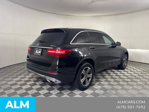 Used 2019 Mercedes-Benz GLC 300 4MATIC w/ Premium Package image 5