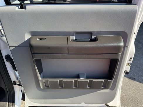 Used 2016 Ford F250 XL w/ Power Equipment Group image 18