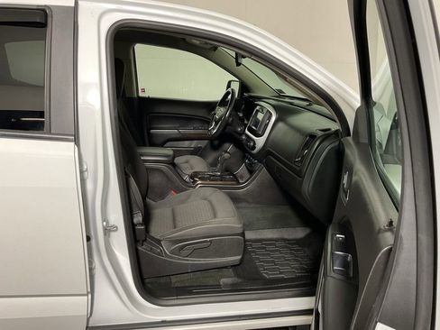Used 2015 GMC Canyon SLE AWD/4WD image 35