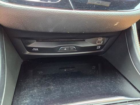Certified 2022 Chrysler Pacifica Pinnacle FWD image 30