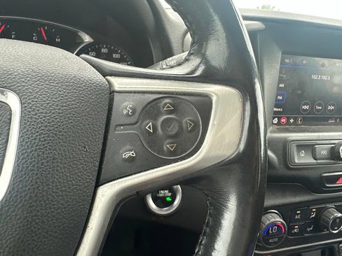 Used 2020 GMC Terrain SLE w/ Driver Convenience Package AWD/4WD image 22