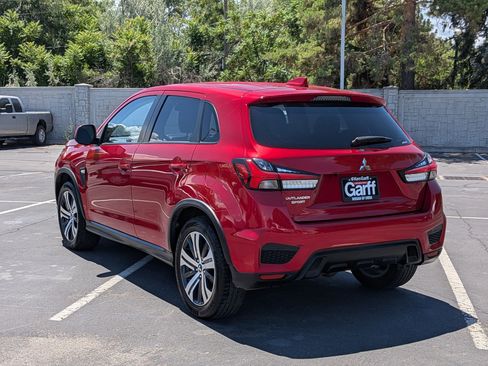 Used 2024 Mitsubishi Outlander Sport LE AWD/4WD image 8