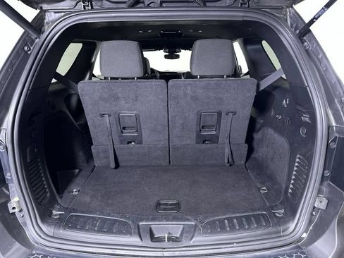 Used 2025 Dodge Durango GT AWD/4WD image 27