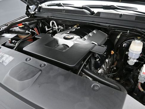 Used 2020 Cadillac Escalade ESV Luxury image 29