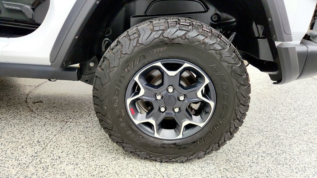 Used 2023 Jeep Wrangler Rubicon w/ LED Lighting Group AWD/4WD image 9