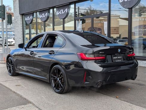 Used 2023 BMW 330i xDrive 330i xDrive w/ M Sport Package image 9