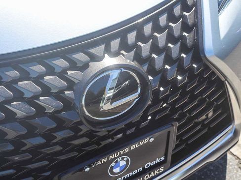 Used 2024 Lexus UX 250h FWD image 11