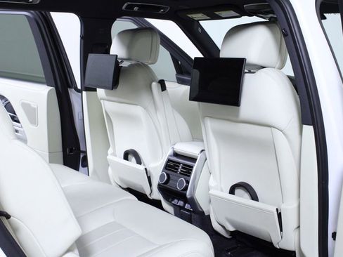 Used 2024 Land Rover Range Rover Long Wheelbase SE image 13