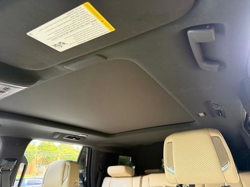 Used 2022 Cadillac Escalade Premium Luxury w/ Performance Package AWD/4WD image 54