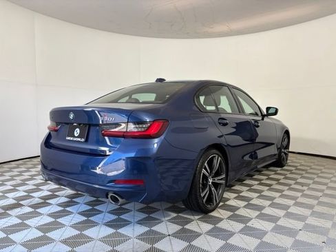 Used 2023 BMW 330i xDrive Sedan w/ Premium Package AWD/4WD image 7