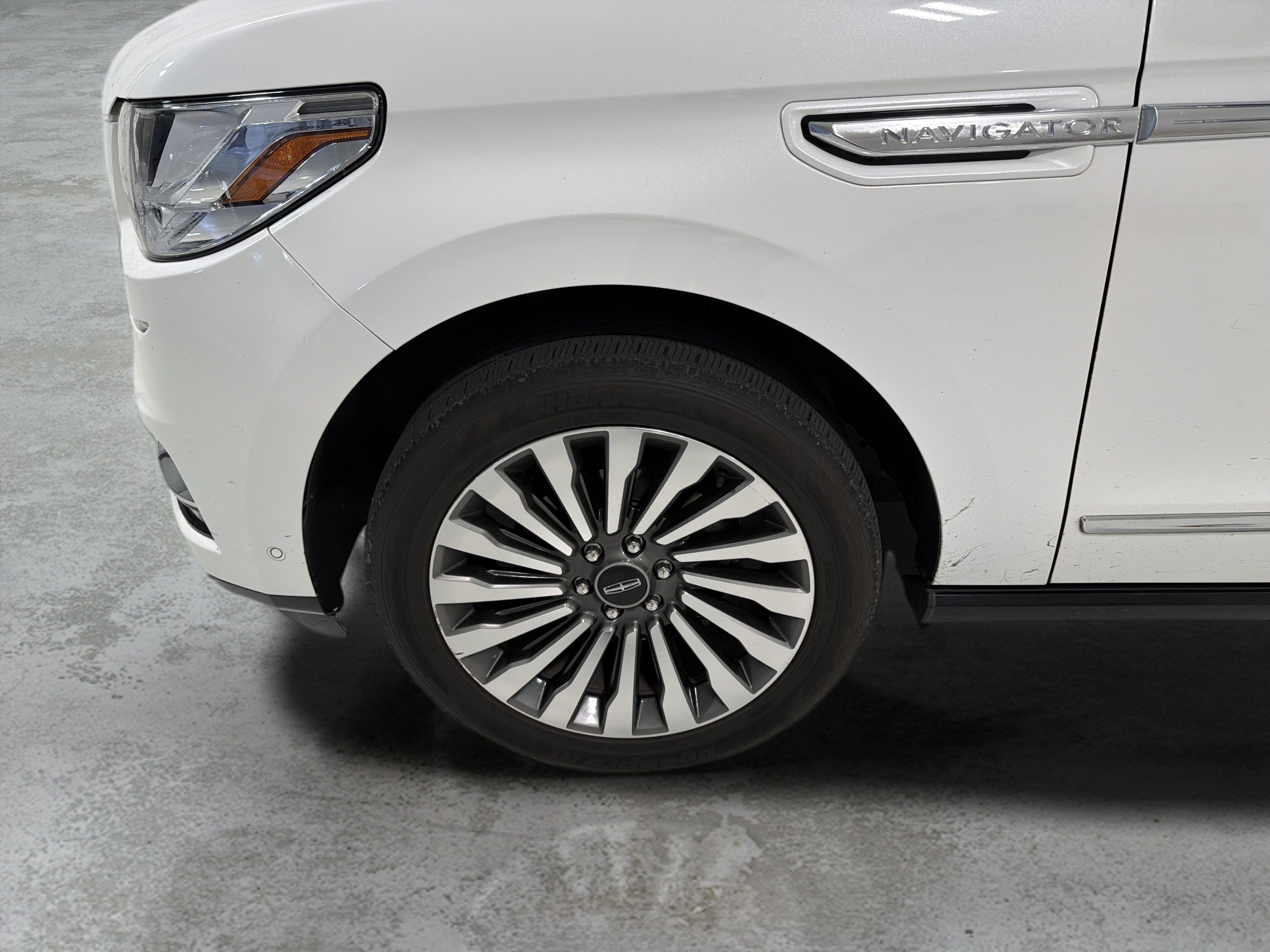 Used 2020 Lincoln Navigator Reserve RWD image 10
