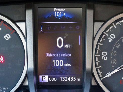Used 2016 Toyota Tacoma Limited w/ Towing Package RWD image 43